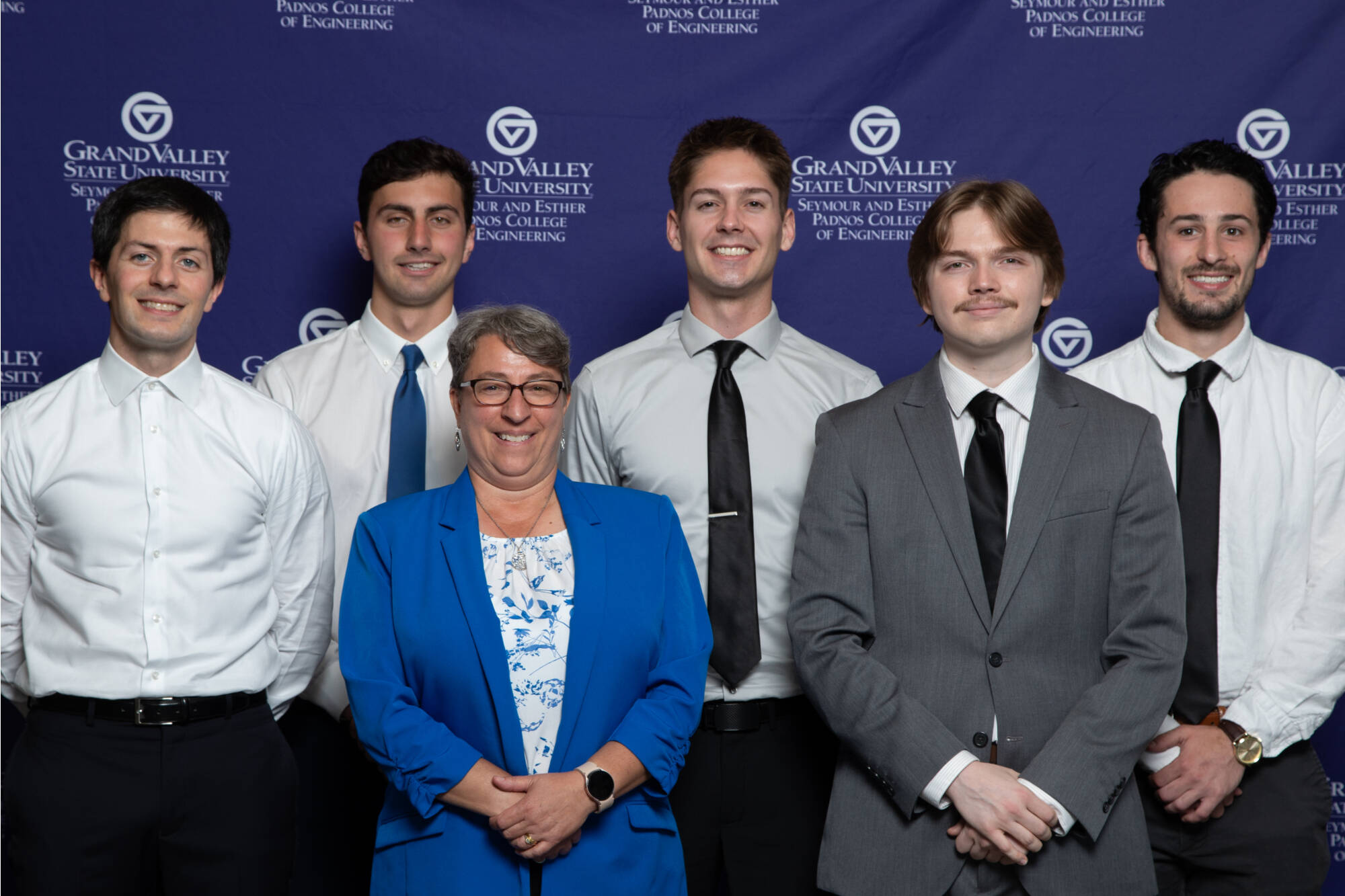 Group photo of Team 16